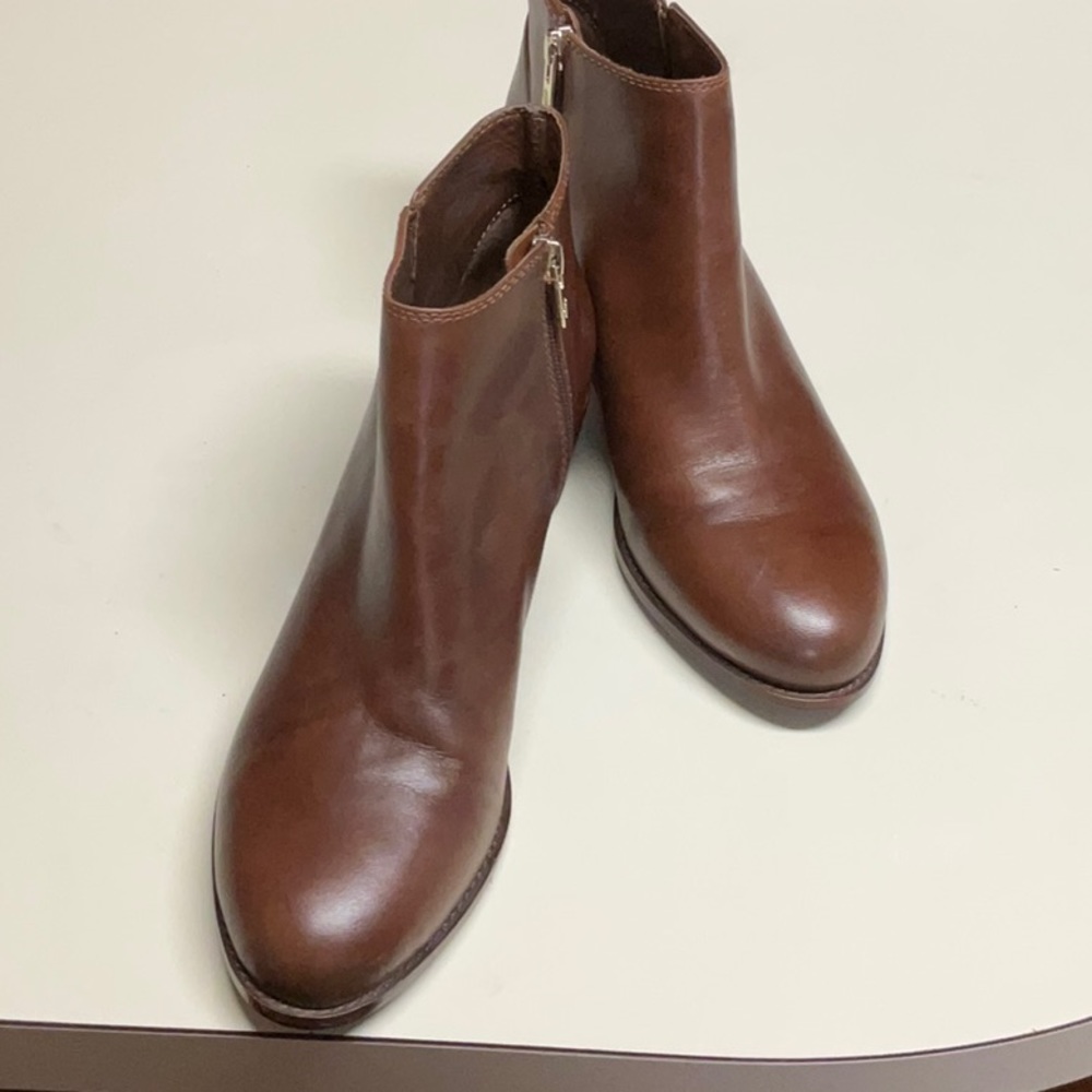 Antonio Melani Brown boots